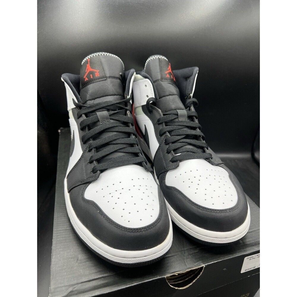 Air Jordan 1 Mid 'Red Black Toe' Men’s Size 13 (852542-100) VNDS OG ALL CLEAN! - Picture 3 of 16